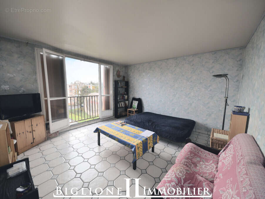 Appartement à COUBRON