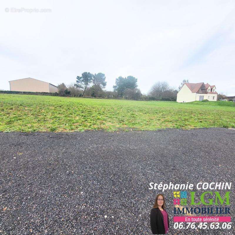 Terrain à EPUISAY