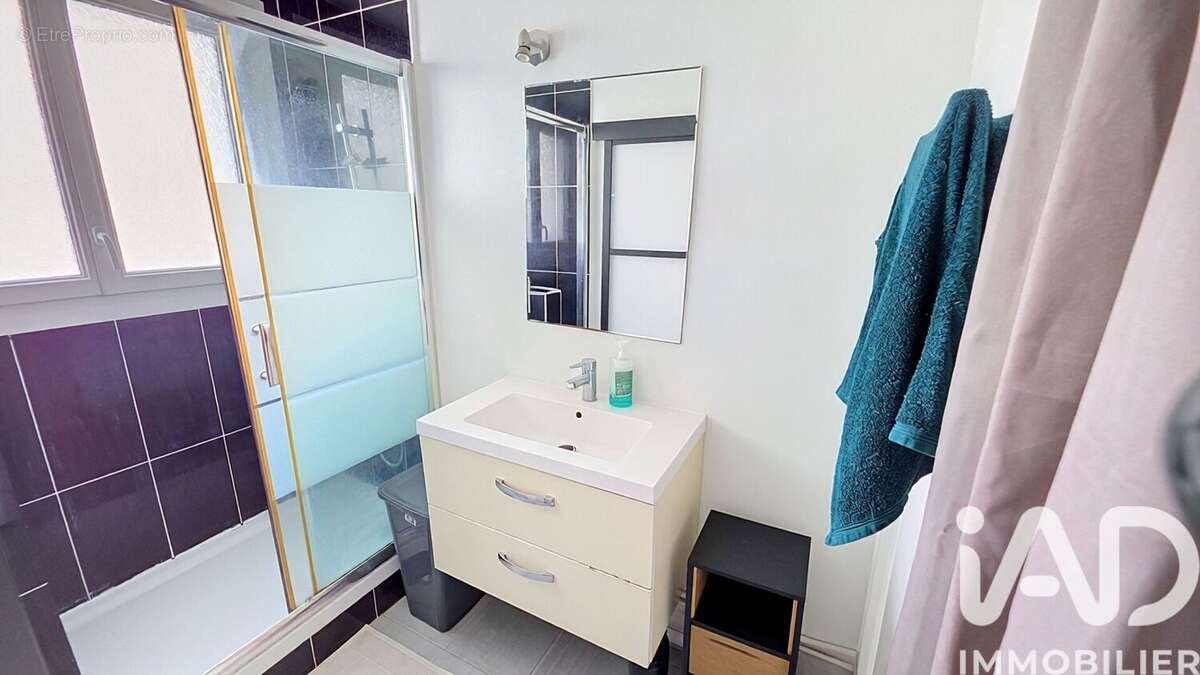 Appartement 54 m² à Saint-Jean-De-La-Ruelle  - photo 7