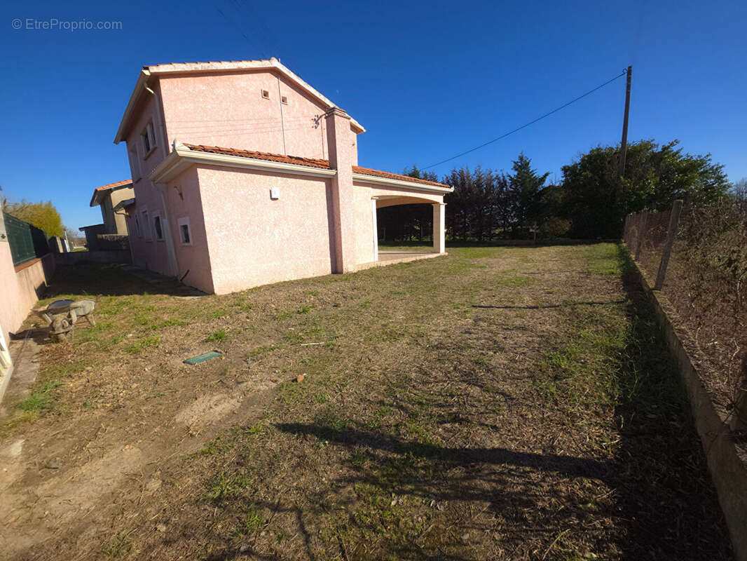 Maison à SAINT-JORY