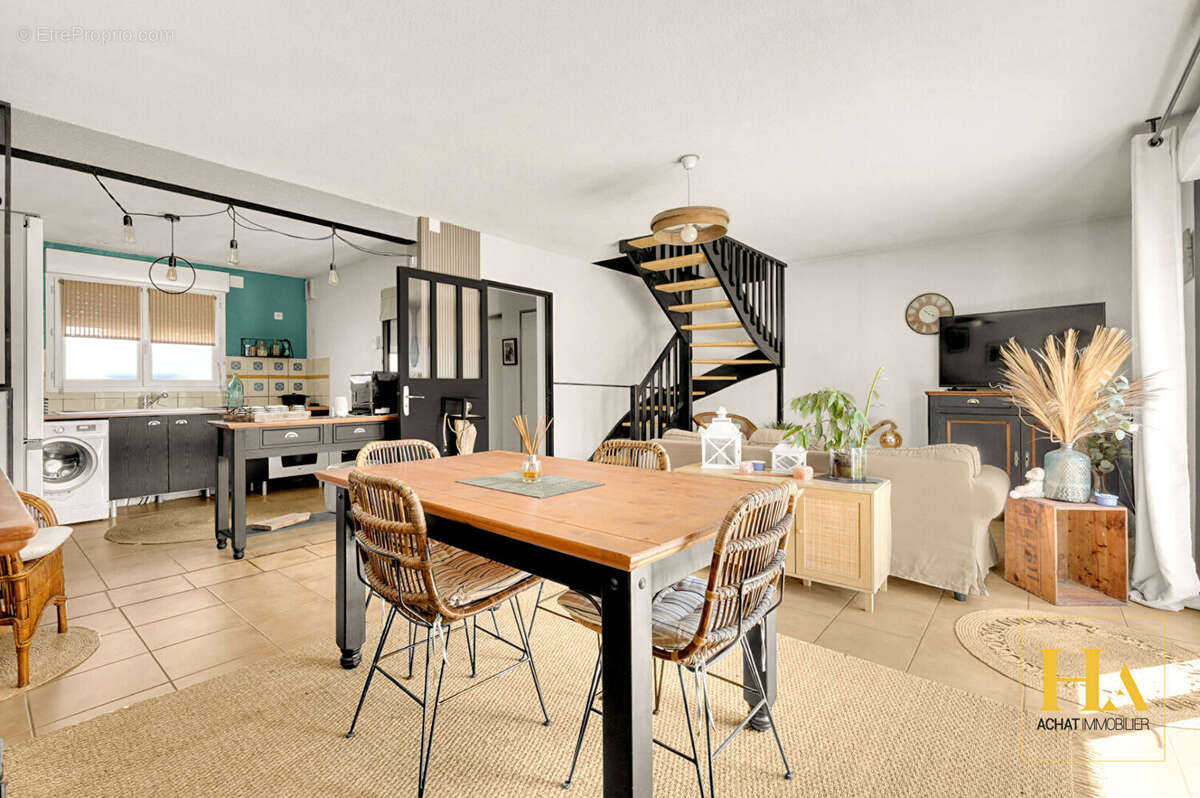 Maison à SAINT-JEAN