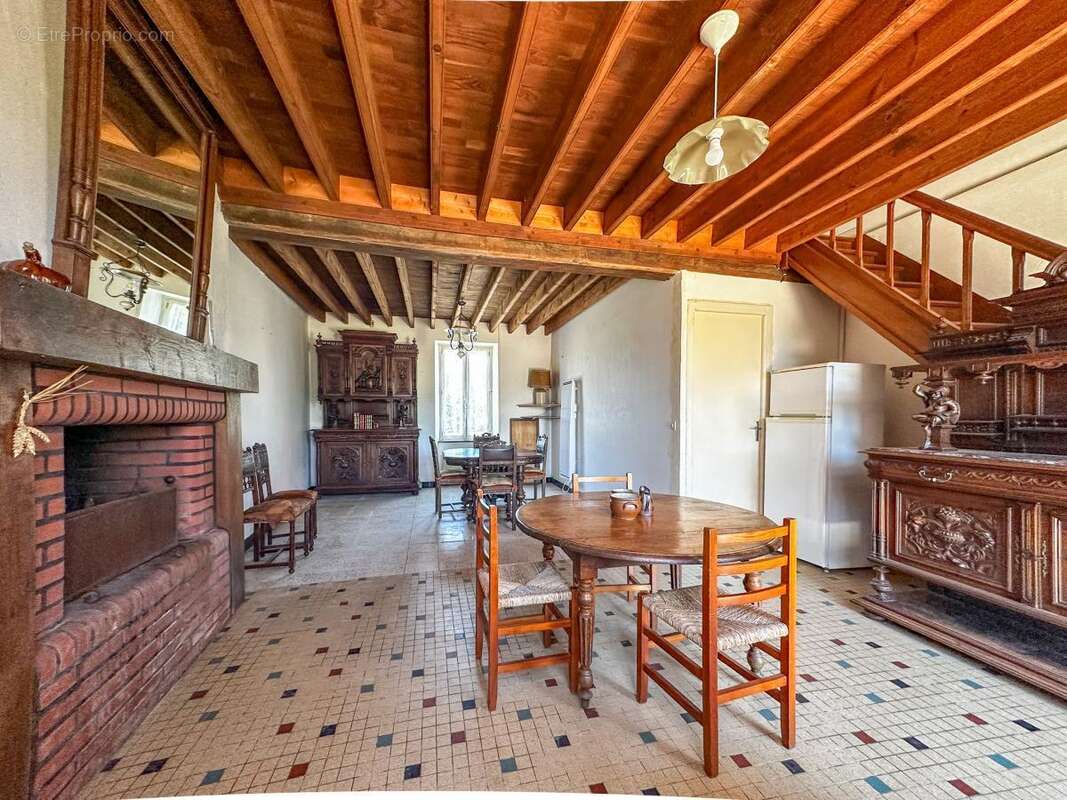 Maison 144 m² à Saint-Georges-De-Rouelley  - photo 7