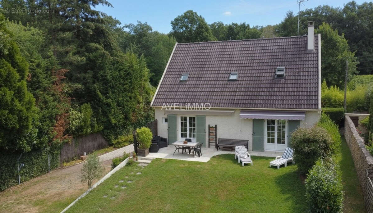 Maison à MONTFORT-L'AMAURY