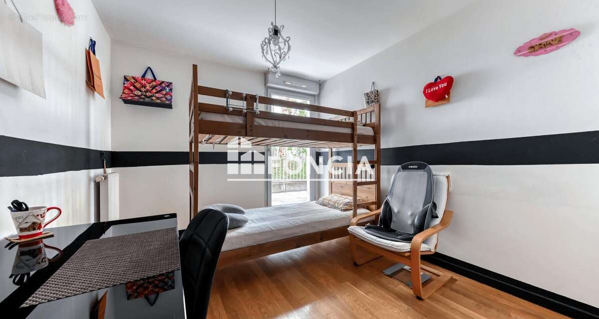 Bel appartement familial avec garage et terrasse au Bachut - photo 7