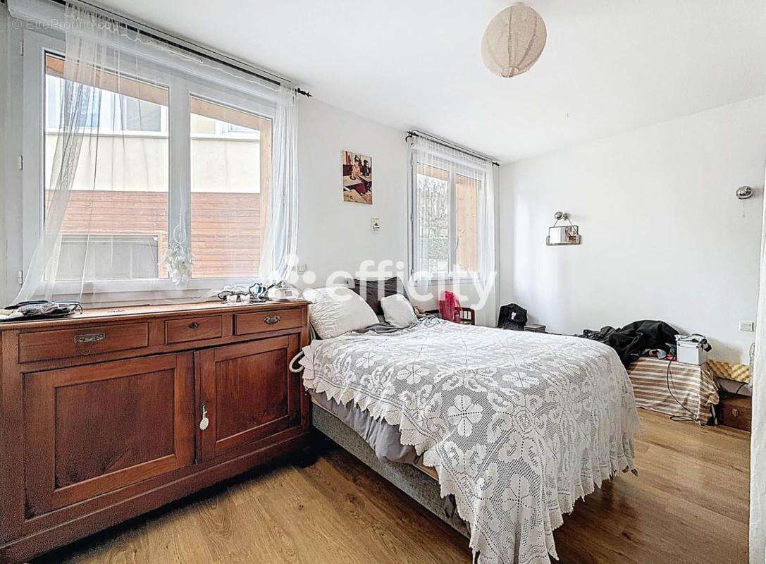 Appartement à PELUSSIN