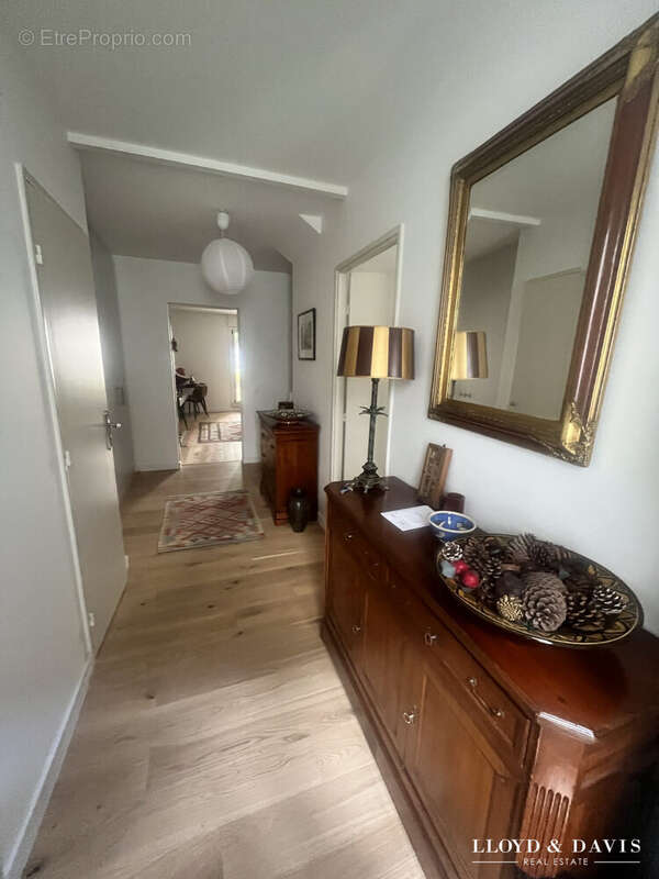 Entrée - Appartement à BORDEAUX