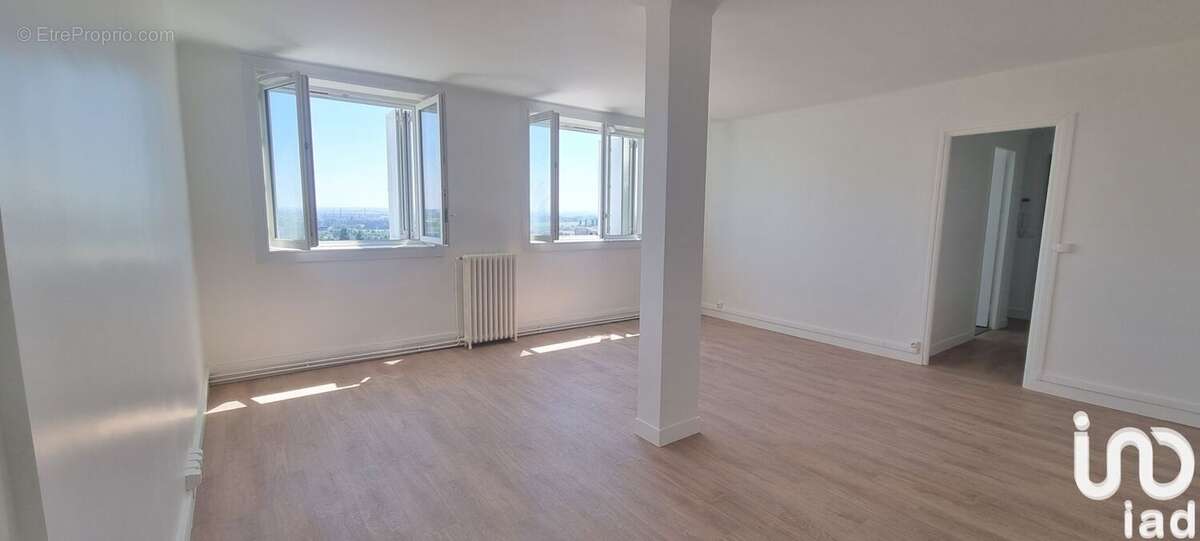 Photo 2 - Appartement à VILLIERS-LE-BEL