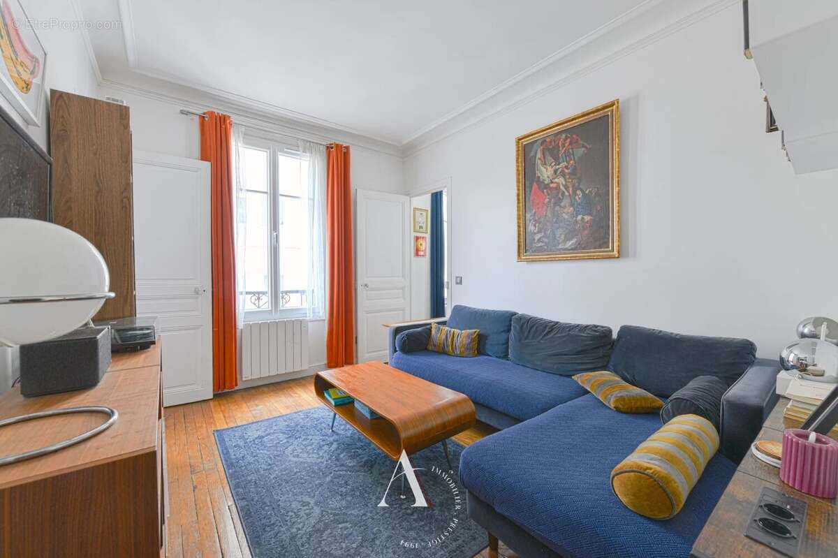 Appartement à PARIS-18E