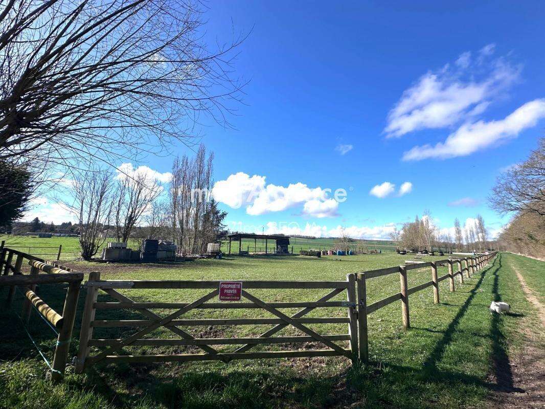 Maison à THORIGNY-SUR-OREUSE