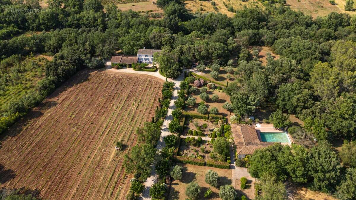 Autre à LE CANNET-DES-MAURES