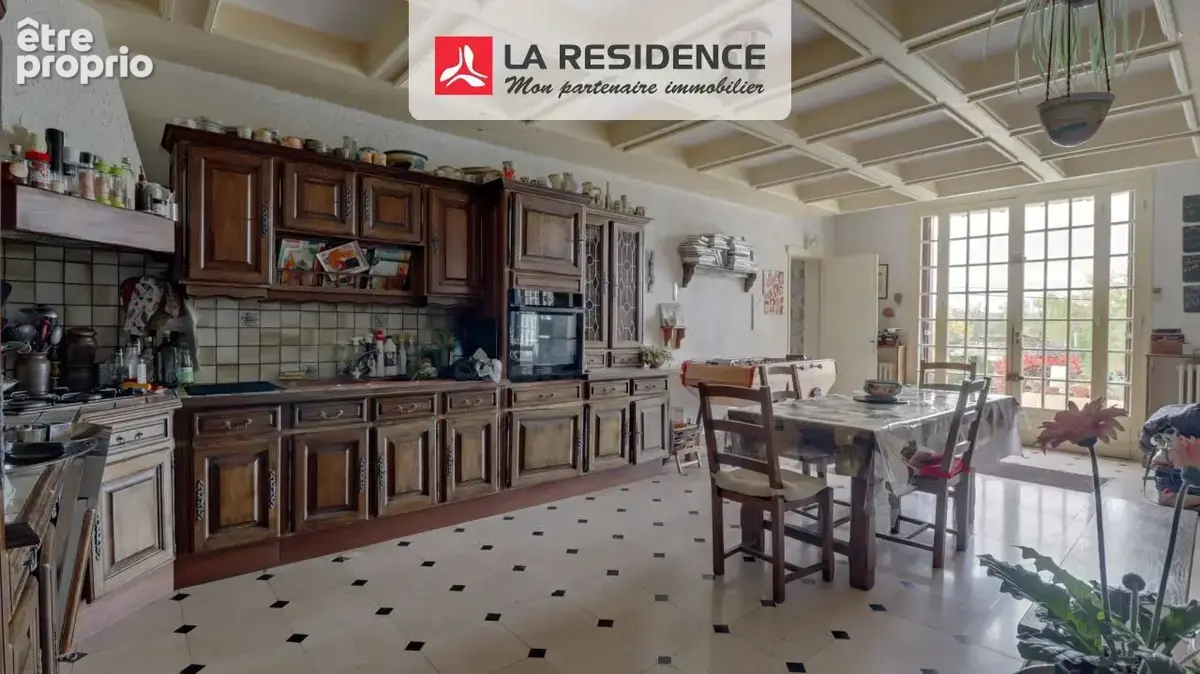 Maison 11 pièces 155 m² à vendre à La Roquette (27700) - photo 4