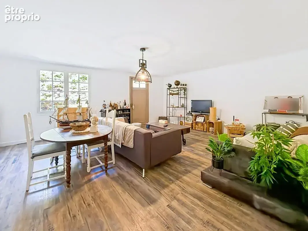 Maison au pied de la Tour de Soyons — 221 m² et parc de 3 200 m² - photo 22