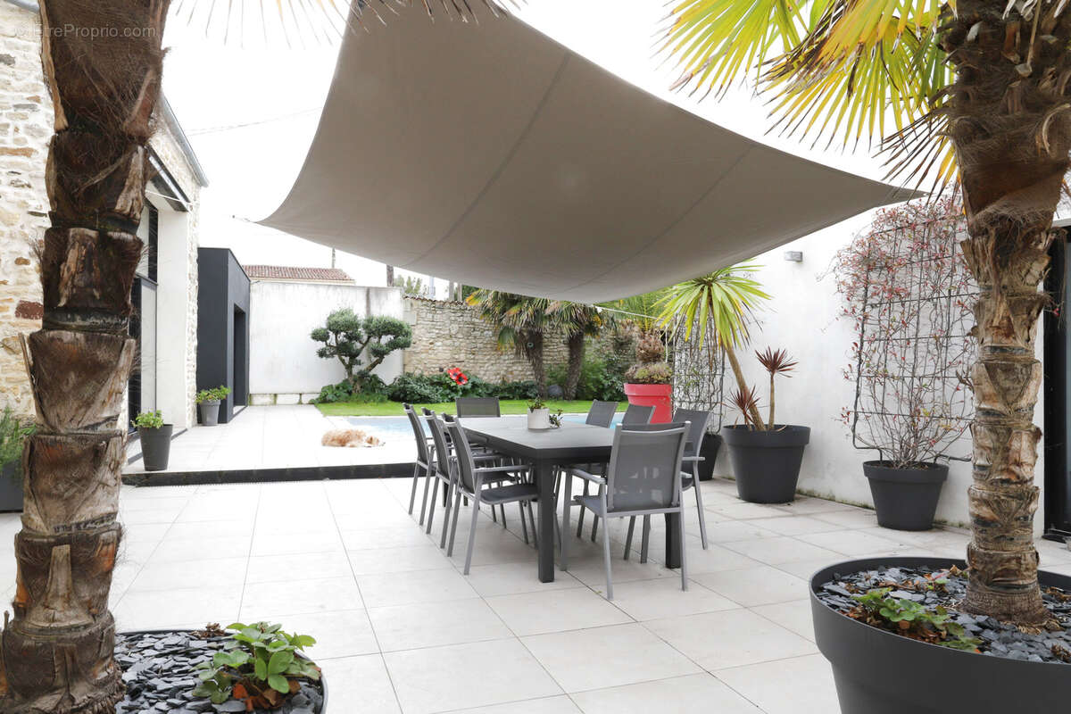 Maison à MORNAC-SUR-SEUDRE