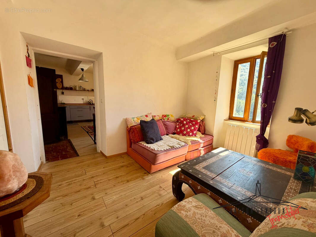 Maison à BRANTES