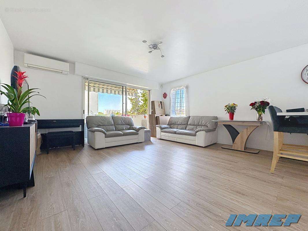 Appartement 90 m² à Marseille-9e  - photo 4
