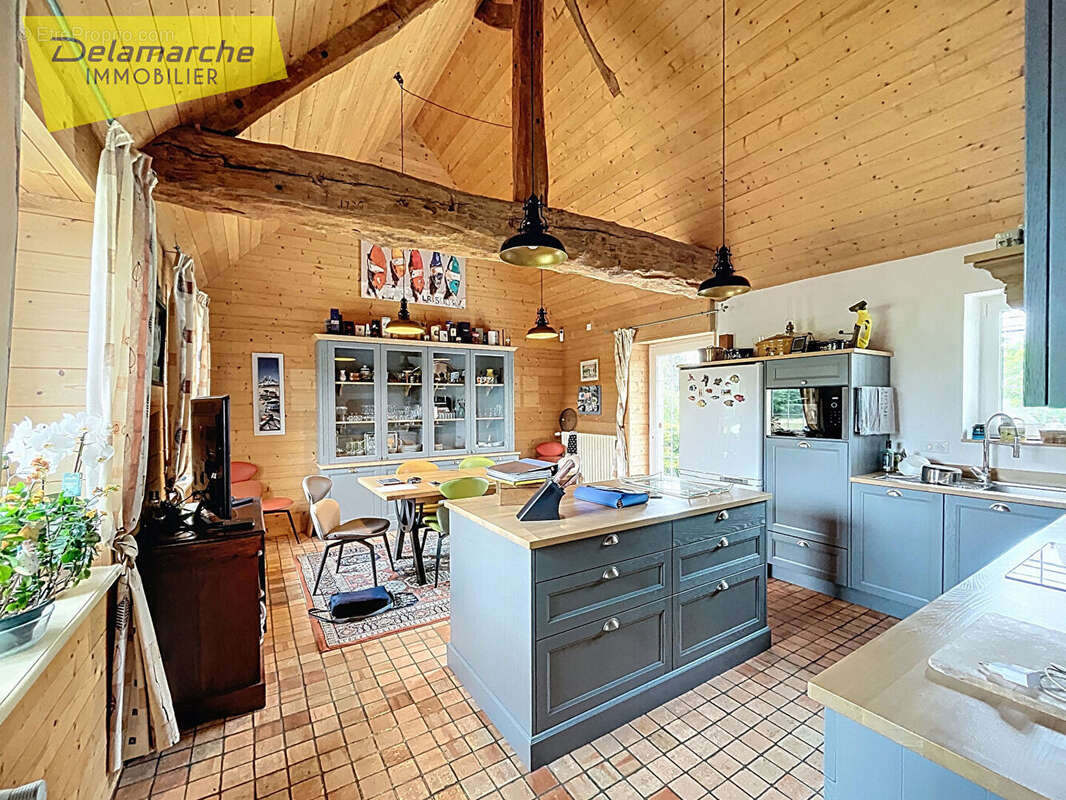 EXCLUSIVITE maison à vendre à  Le Grippon (50530) 4 chambres , dépendances et terrain - photo 2