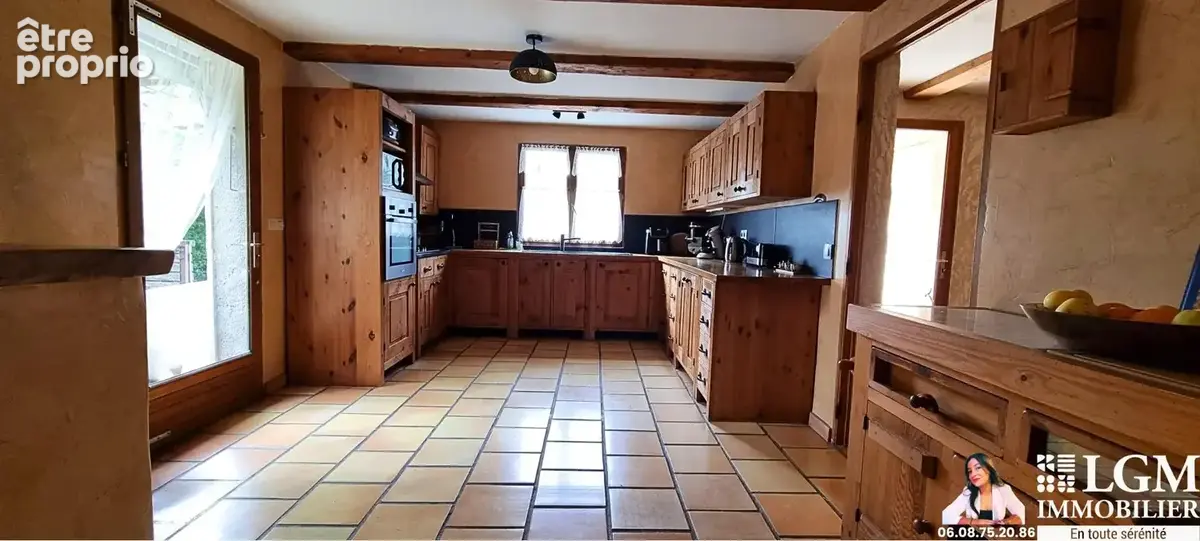 Propriété de caractère 333 m² avec piscine sur 1,6 hectare - photo 7