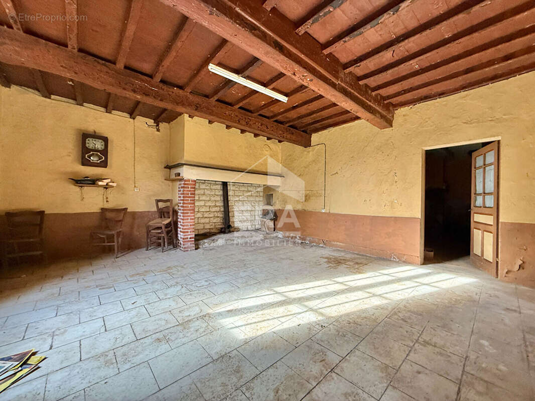 Maison à CAZAUX-VILLECOMTAL