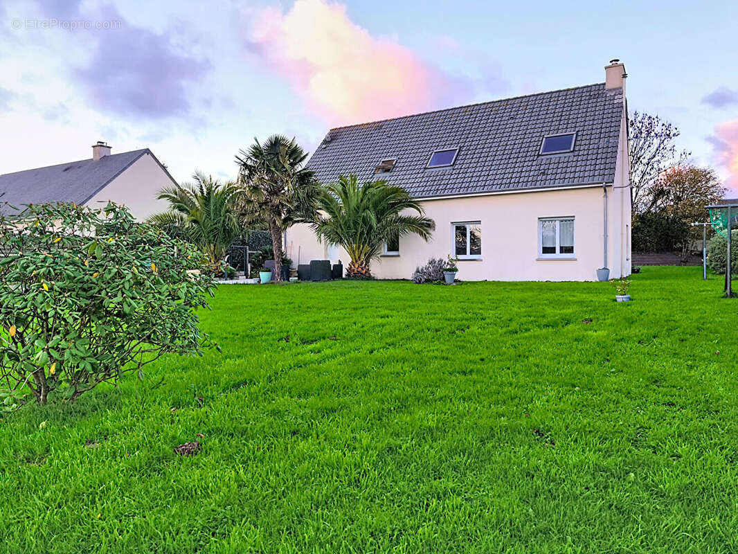 Maison à SAINT-CHRISTOPHE-DU-FOC