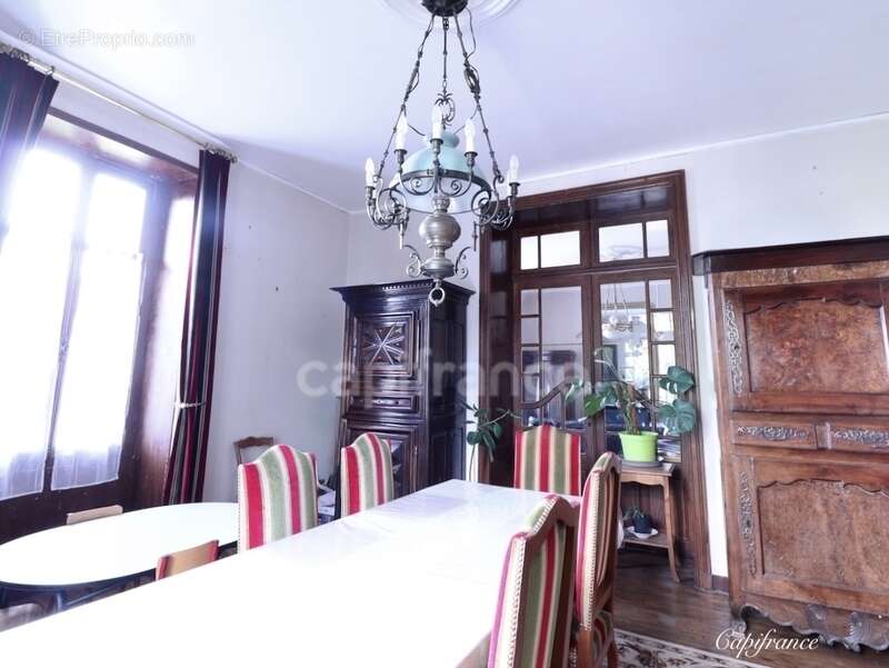 Maison à PUY-DE-SERRE