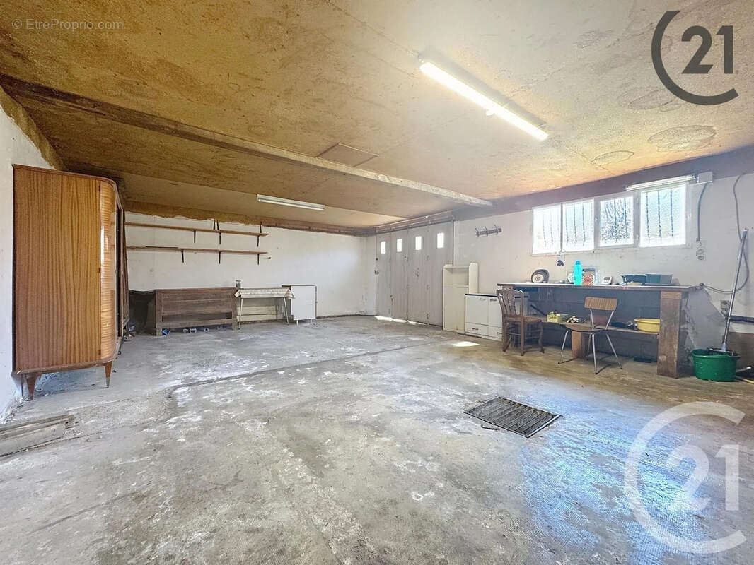 Maison à SAINT-JULIEN-LES-VILLAS