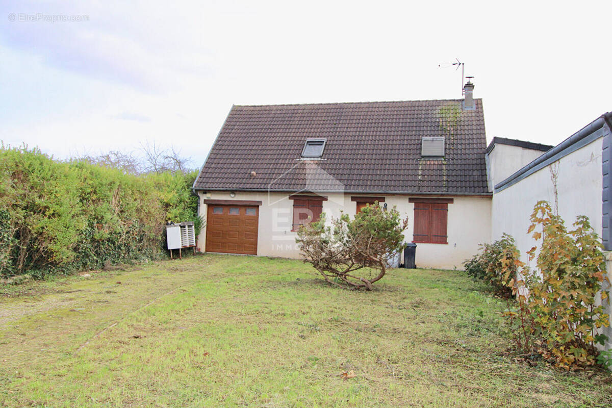 Maison à CHAUNY