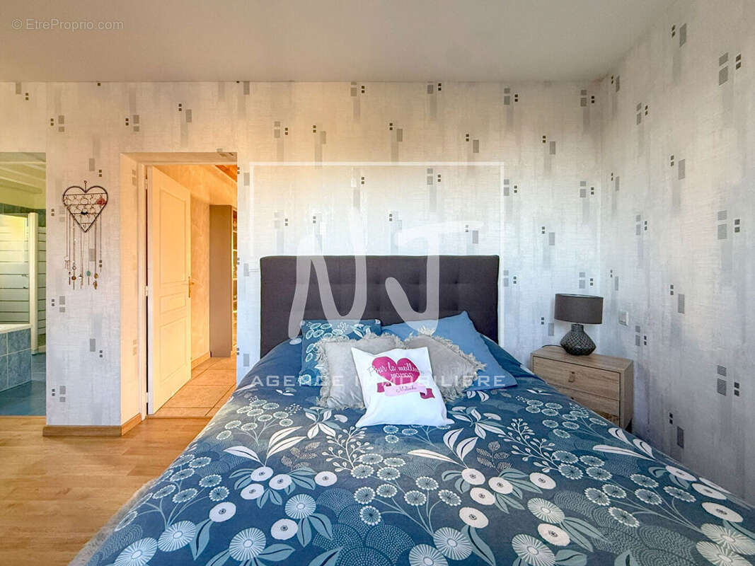 Maison à SAINT-MATHURIN-SUR-LOIRE