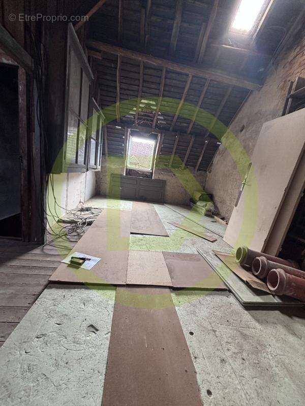 Maison à CHENERAILLES