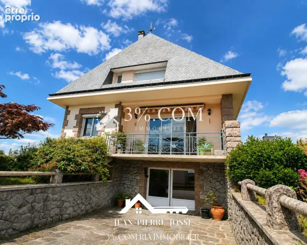Maison à CAMORS