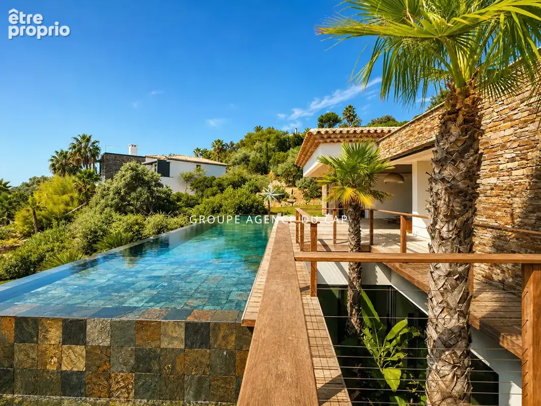 Villa contemporaine neuve, 5 chambres suites, garage 75m², parking, vue mer panoramique st tropez, sainte-maxime - photo 5