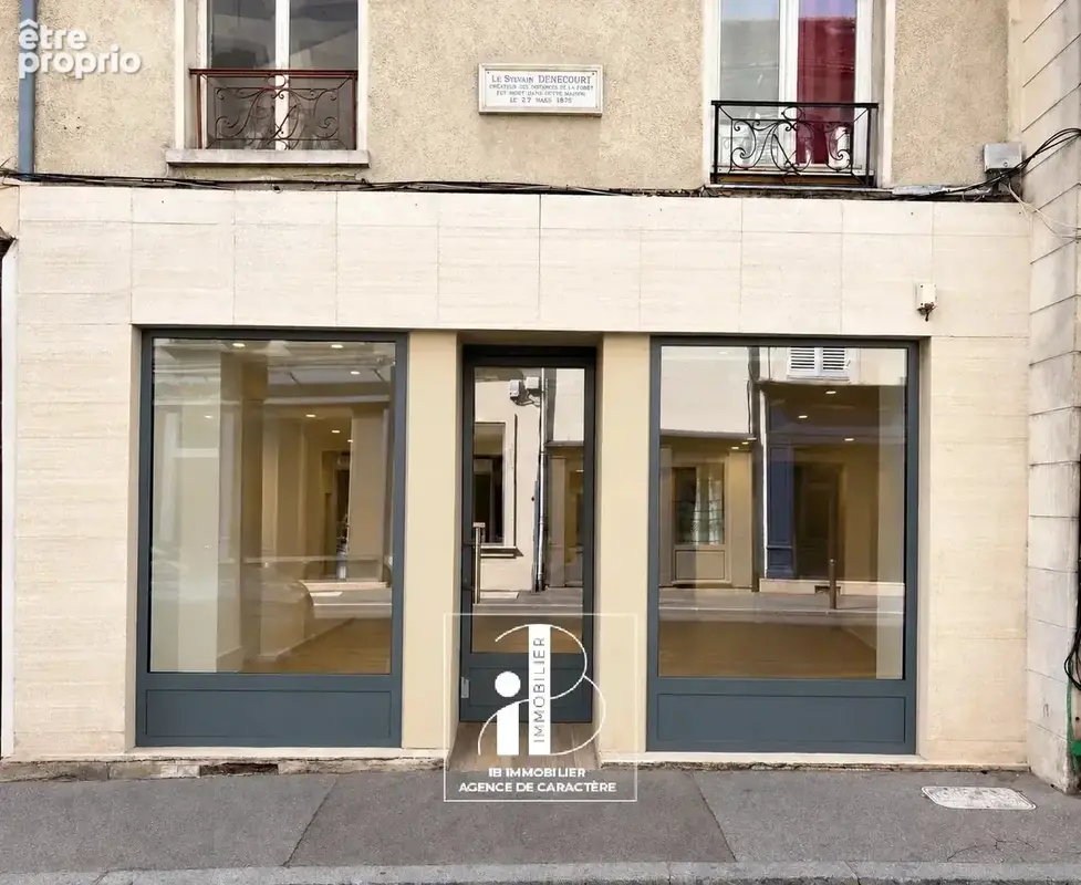 Fontainebleau centre ville boutique de 58 m² - photo 1