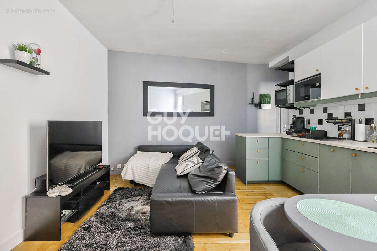 Appartement à PARIS-15E