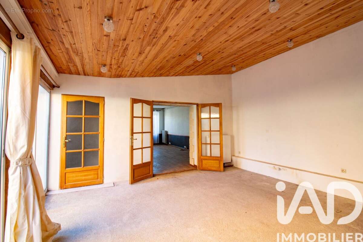 Photo 6 - Maison à CORBEILLES