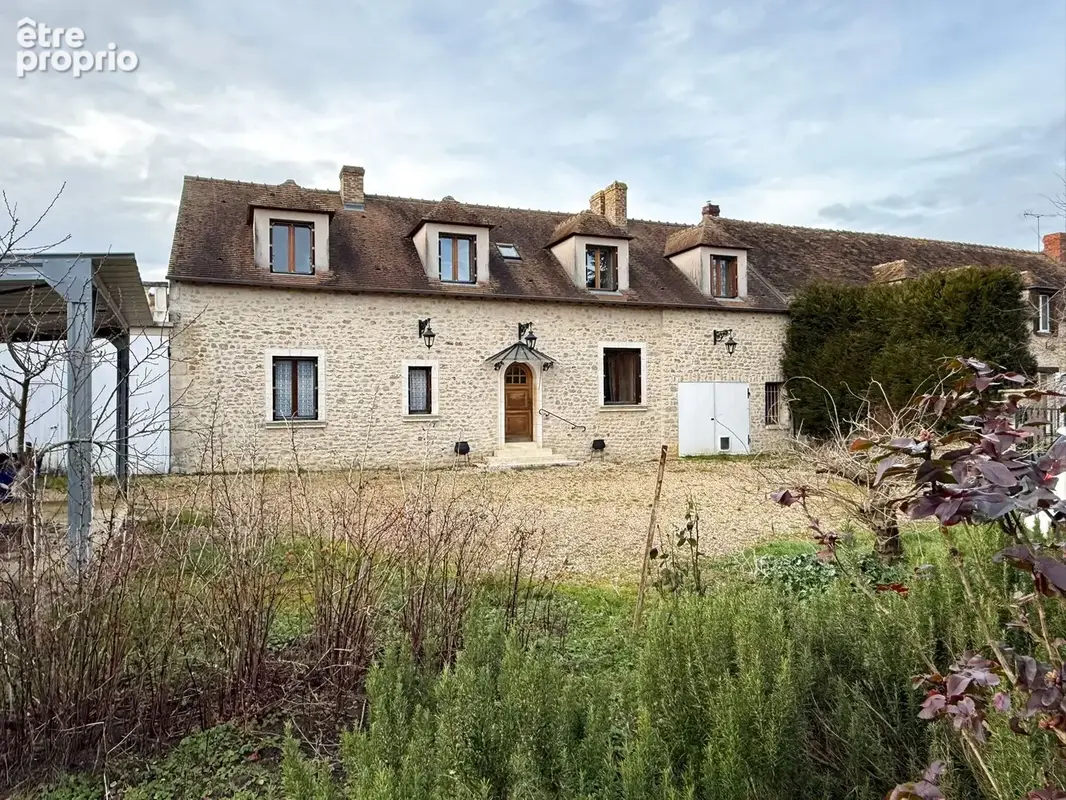 Photo Maison à Merobert au prix de 265 000€