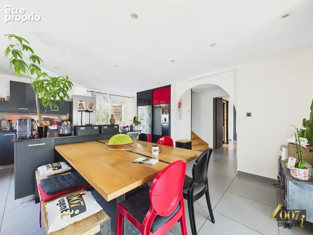 Maison 149 m² à Montmelian  - photo 2