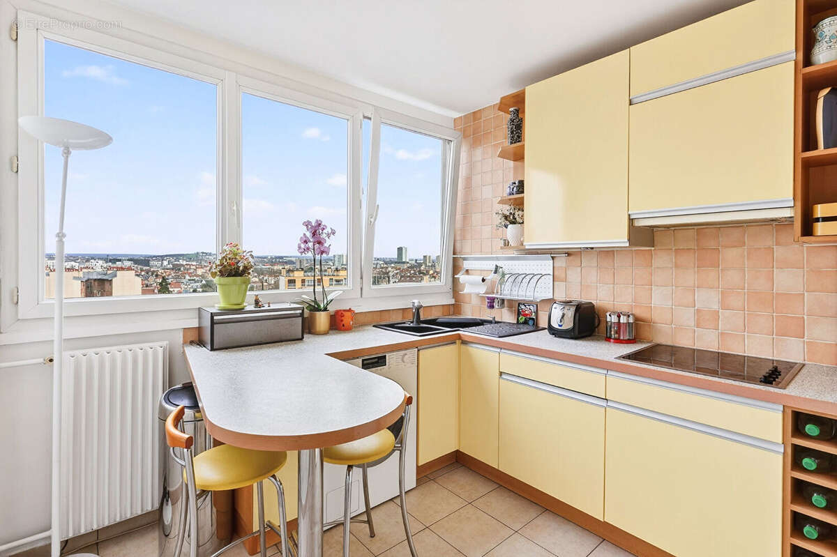 Appartement à COLOMBES