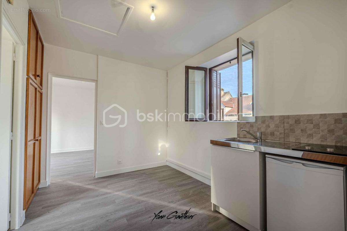 Appartement à BALLAINVILLIERS