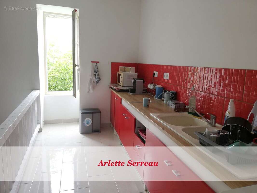 Maison à COUSSAY-LES-BOIS