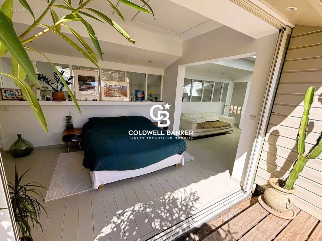 Appartement à HYERES