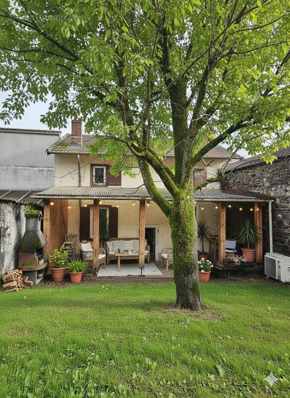 Maison à ARLANC