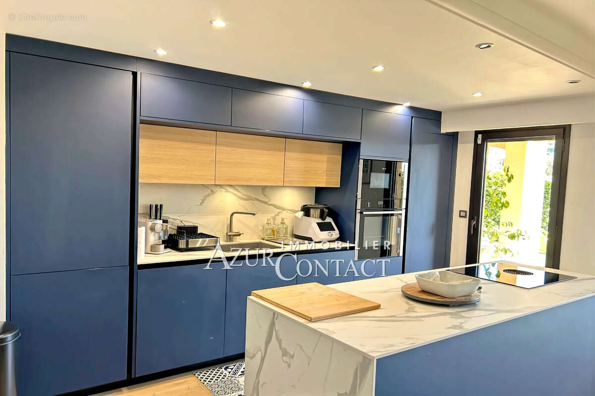 Appartement à MOUGINS