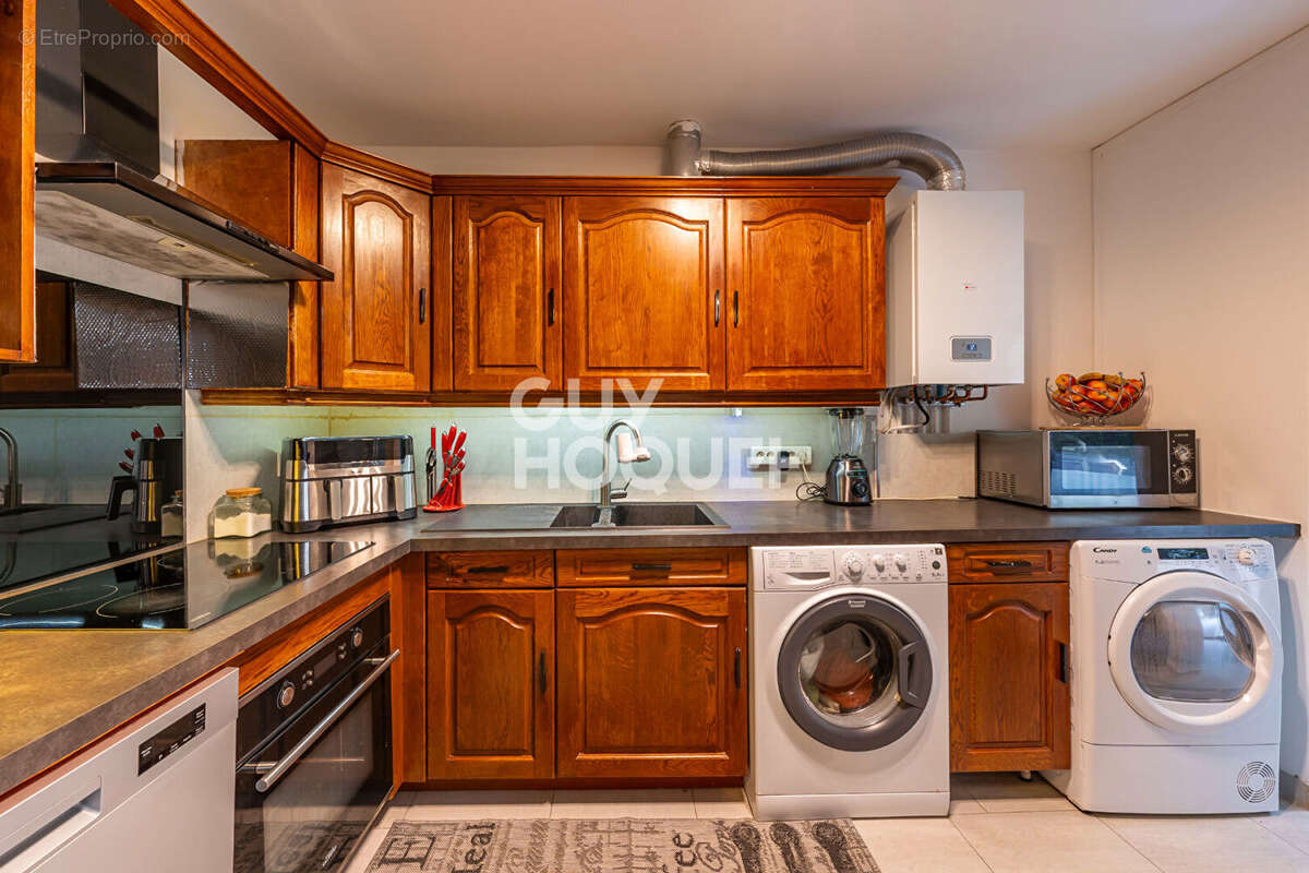 Appartement à PONTAULT-COMBAULT