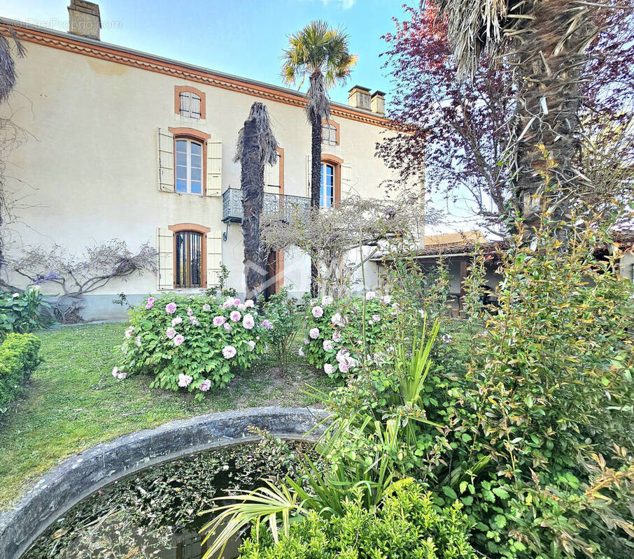 Maison à LES PUJOLS