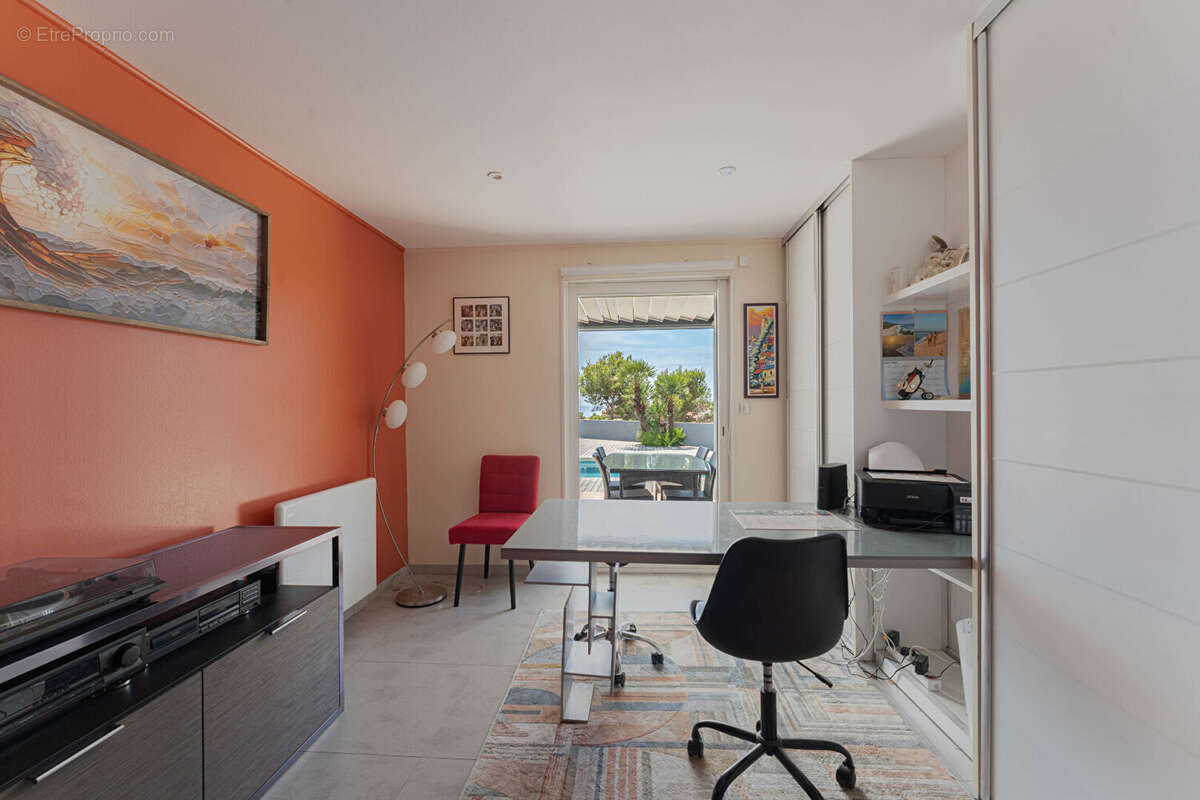 Maison à SAUSSET-LES-PINS