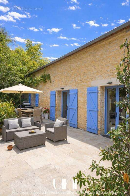 Maison à MEZIDON-CANON