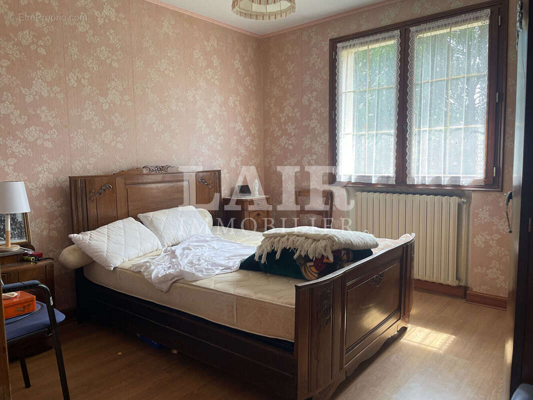 Maison à vendre dans le bourg de Saint-Vincent-des-Près, réf B15527 - photo 8