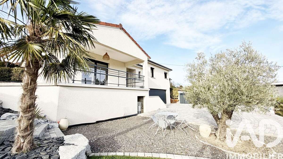 Photo 8 - Maison à ROCHE-LA-MOLIERE