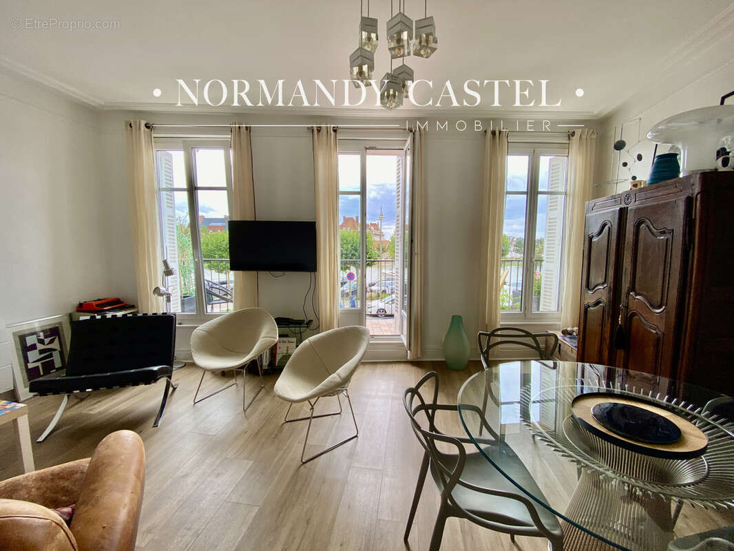 Appartement à TROUVILLE-SUR-MER