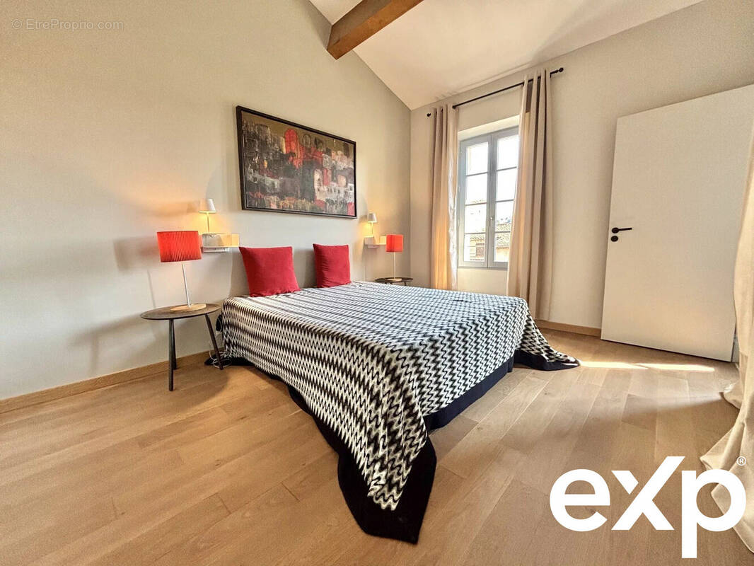 Appartement à VALBONNE