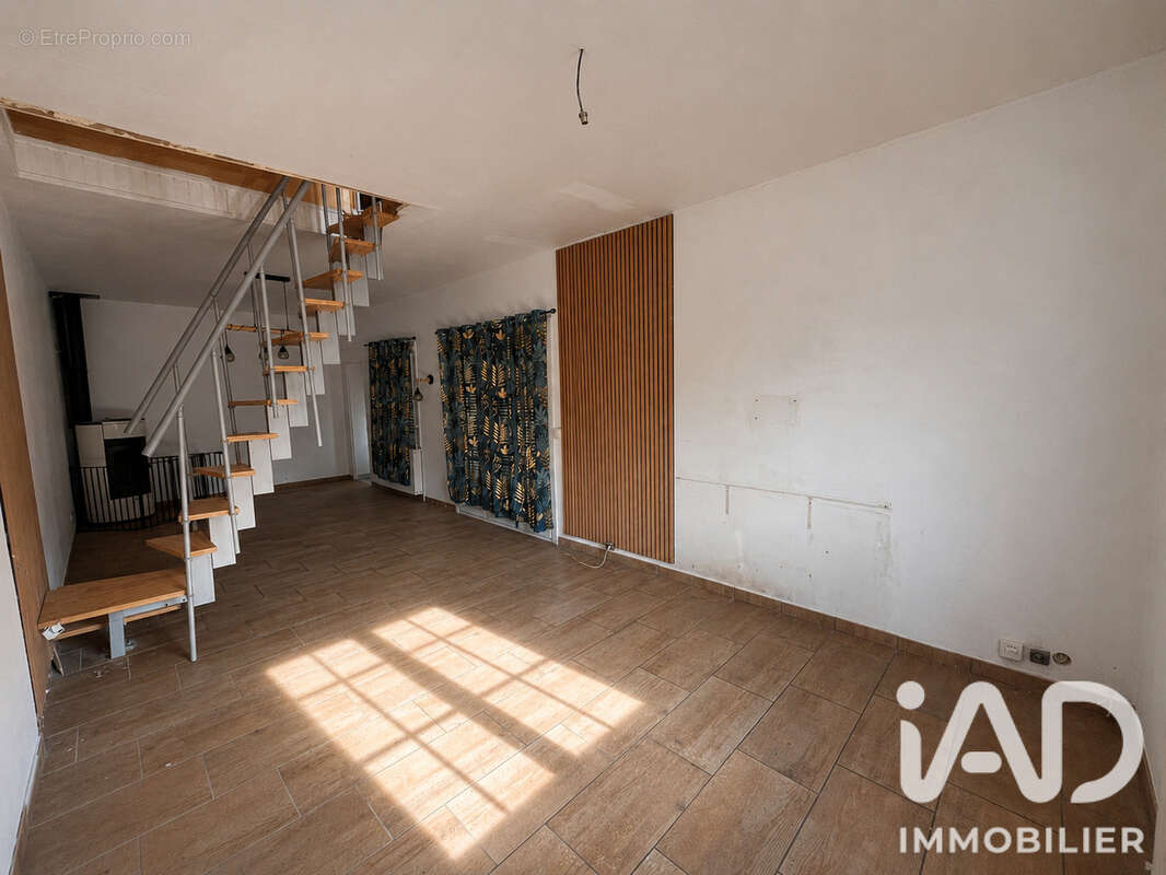 Maison 91 m² à Luce  - photo 2